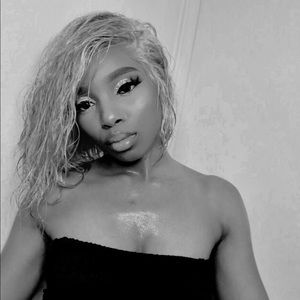 Meet your Posher, Alisha